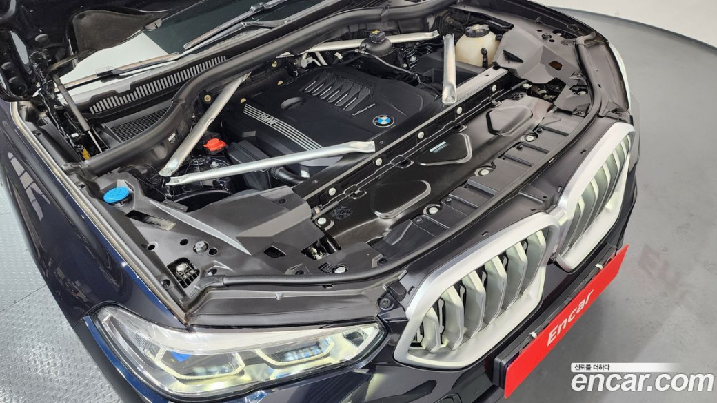 BMW X6 xDrive40i M Sport, 2022