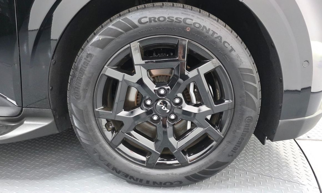 Kia Carnival 9-Seater Gravity, 2025
