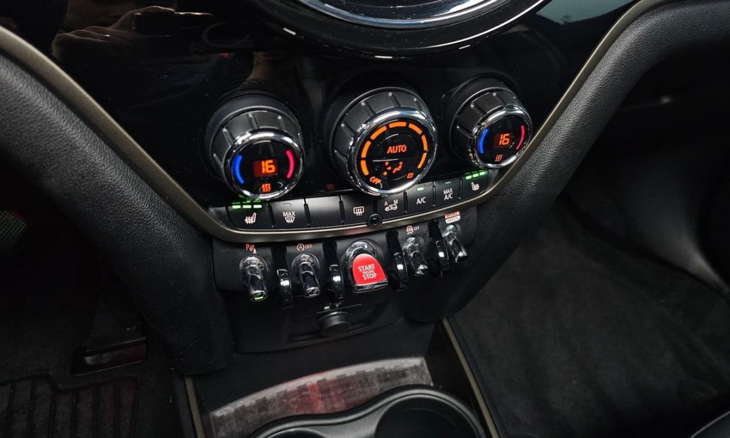 Mini Countryman Classic Plus Launch Pack, 2023