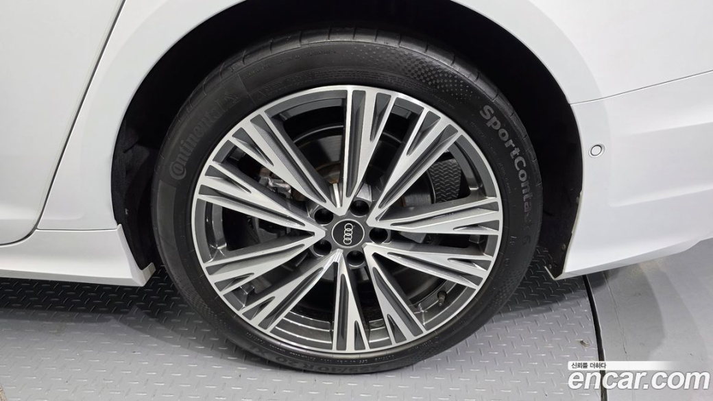 Audi A6 45 TFSI Quattro Premium, 2023