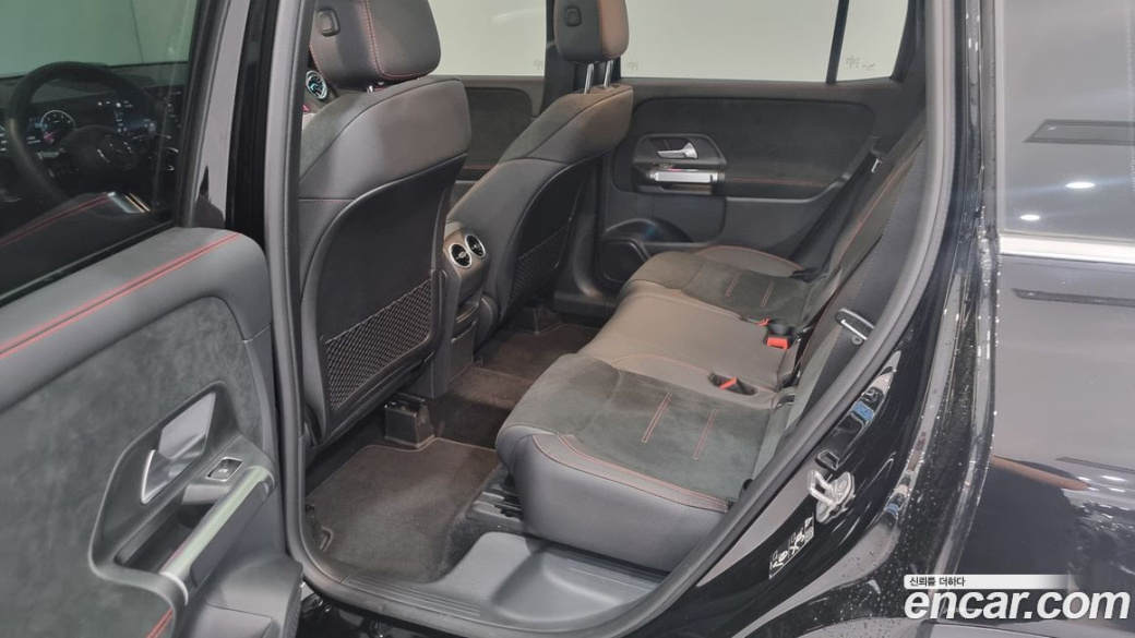 Mercedes-Benz GLB-Class GLB250 4MATIC, 2025