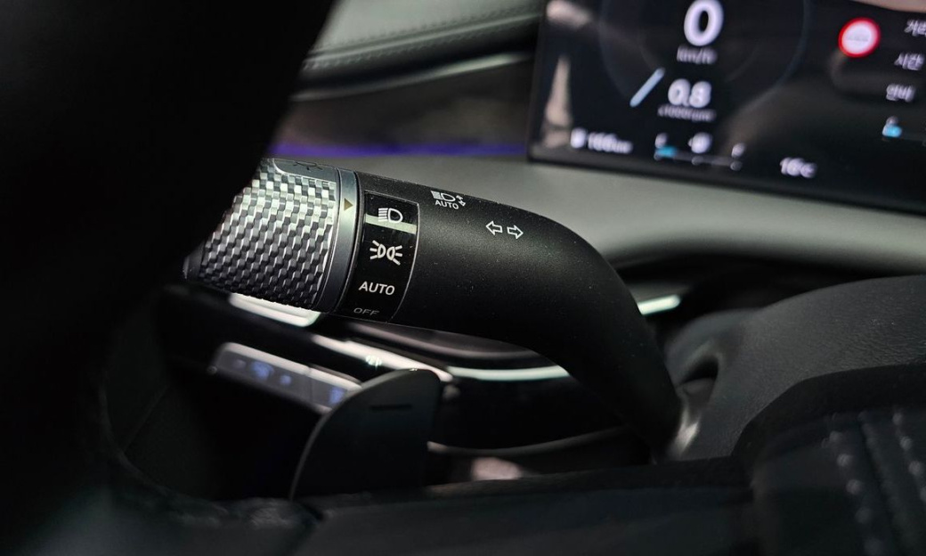 Genesis G80 Gasoline 2.5 Turbo AWD, 2025