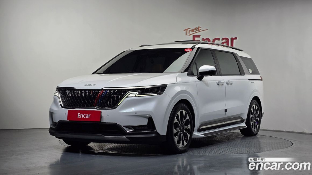 Kia Carnival 9-Seater Signature, 2023