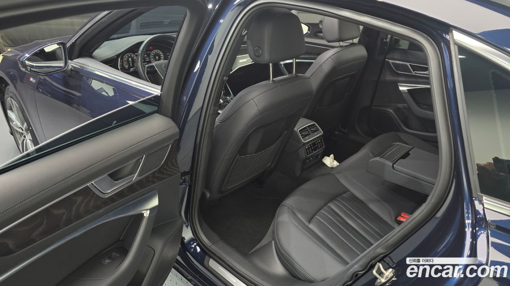 Audi A6 45 TFSI Quattro Premium, 2022