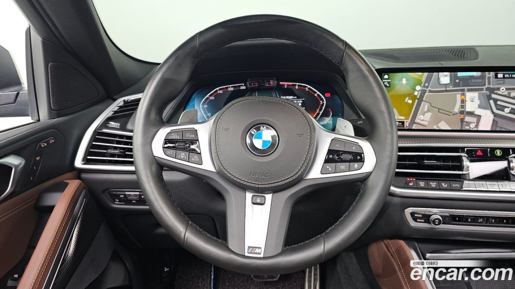 BMW X6 xDrive40i M Sport, 2022