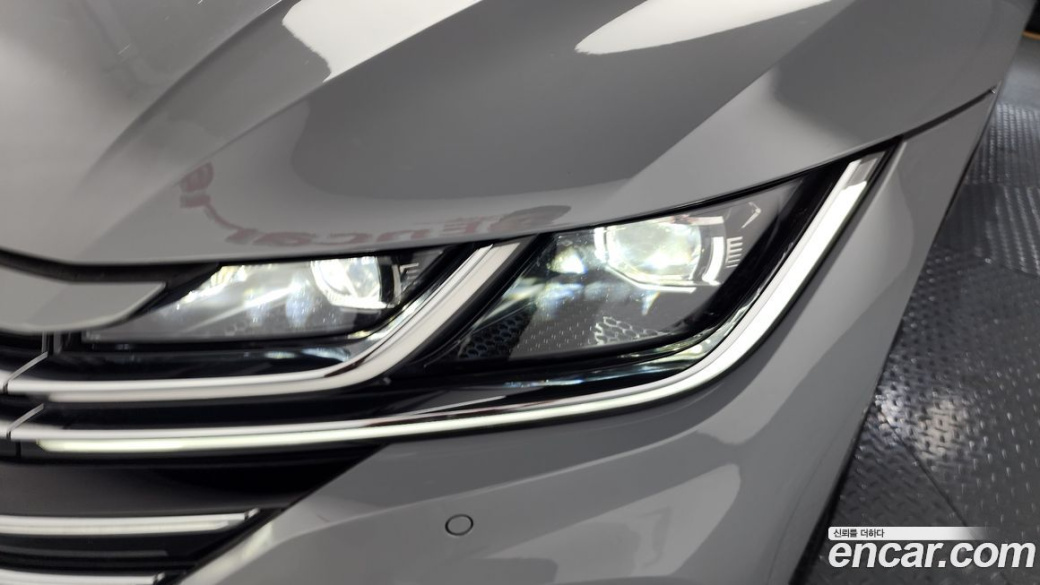 Volkswagen Arteon 2.0 TDI R-LIINE 4Motion, 2022