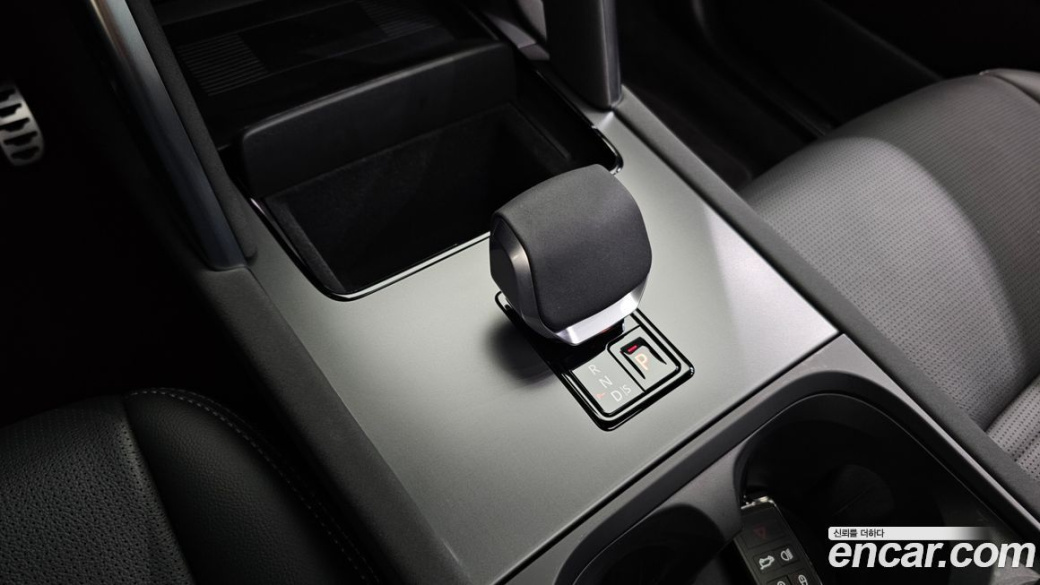 Land Rover Discovery Sport P250 Dynamic SE, 2025
