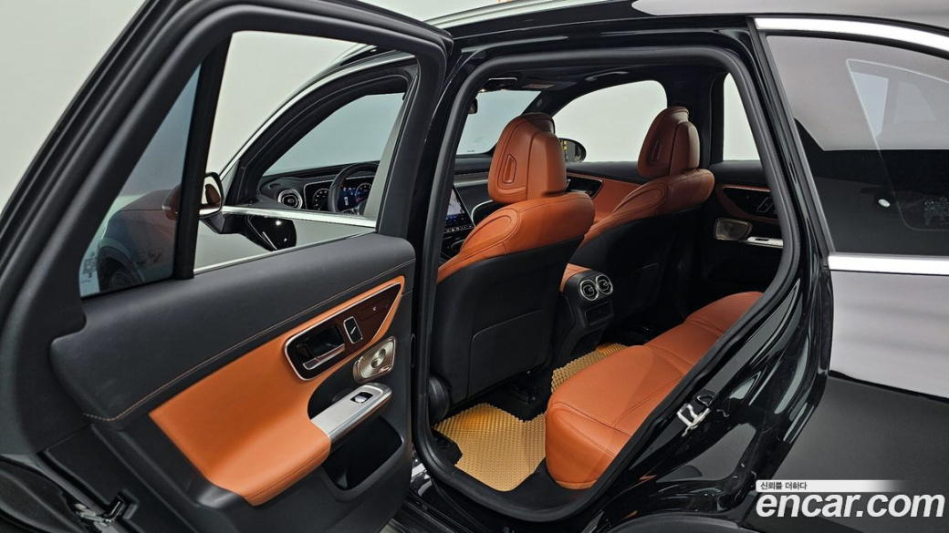 Mercedes-Benz GLC-Class GLC 300 4MATIC Avantgarde, 2025