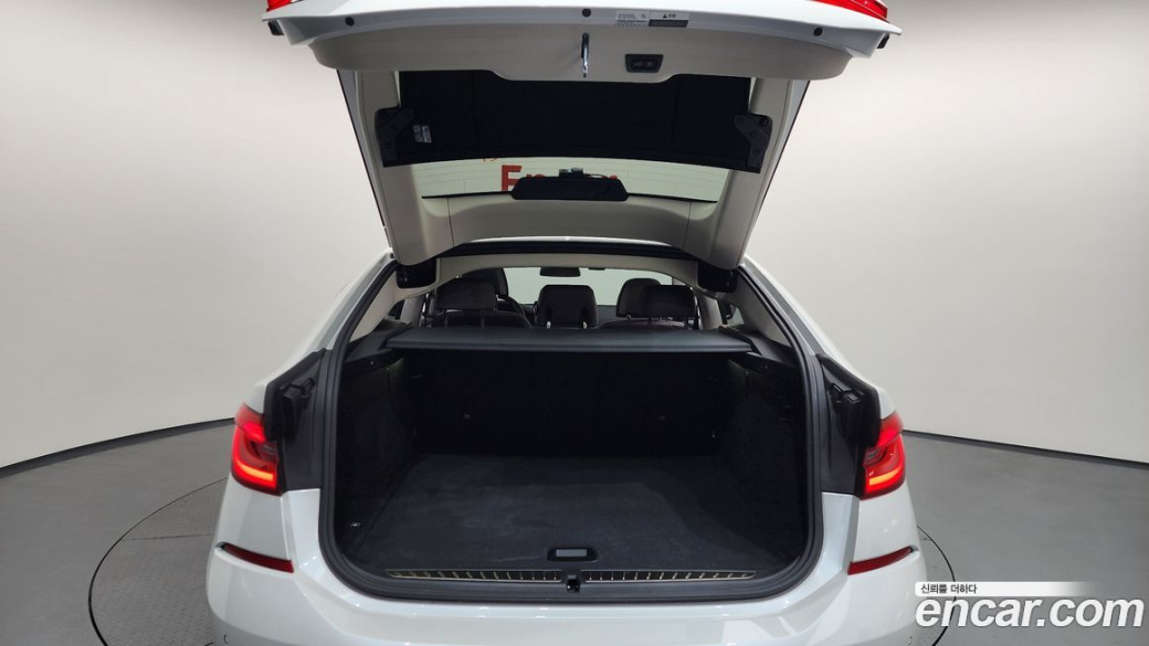 BMW Gran Turismo 630i xDrive Luxury, 2023