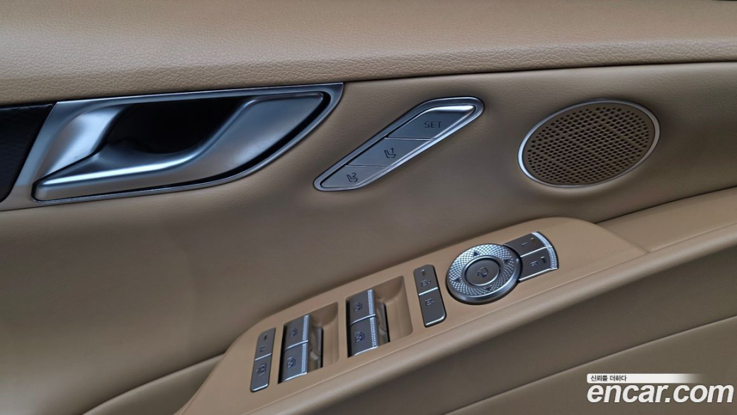 Genesis G80 Gasoline 2.5 Turbo AWD, 2025