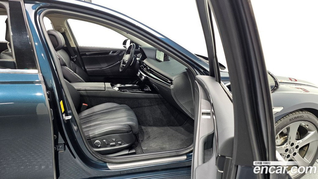 Genesis G80 Gasoline 2.5 Turbo AWD, 2022
