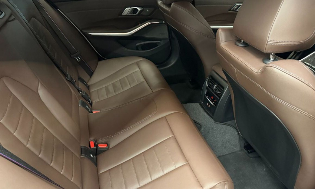 BMW 3-Series M340i Pro, 2025