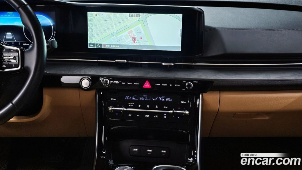 Kia Carnival 7-Seater Outdoor, 2023