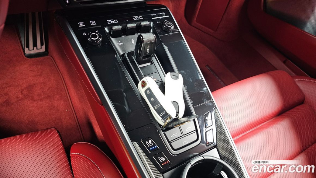 Porsche 911 Turbo S Cabriolet, 2024