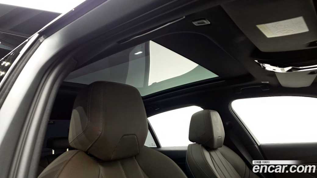 BMW 5-Series 520i M Sport, 2025