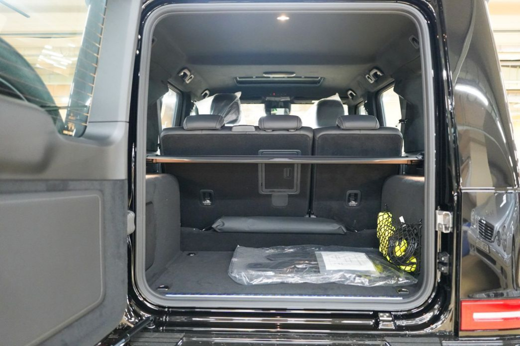 Mercedes-Benz G-Class G450d, 2026