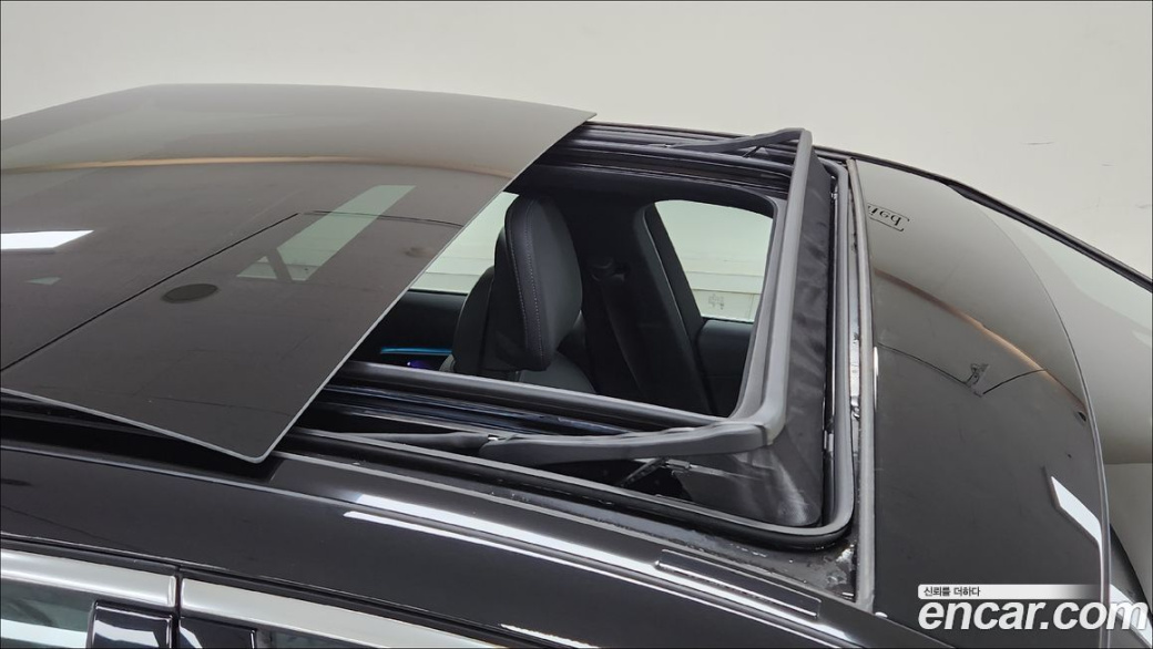Mercedes-Benz C-Class C200 Avantgarde, 2025