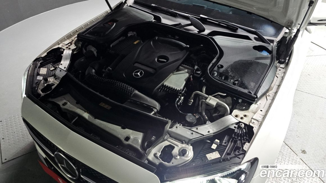 Mercedes-Benz E-Class E250 AMG Line, 2023