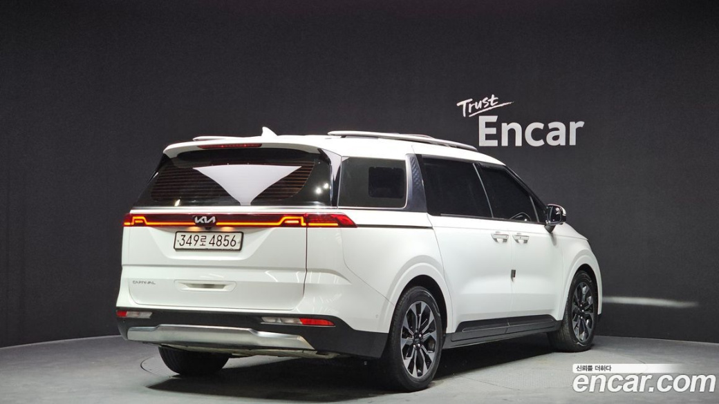 Kia Carnival 9-Seater Noblesse, 2022