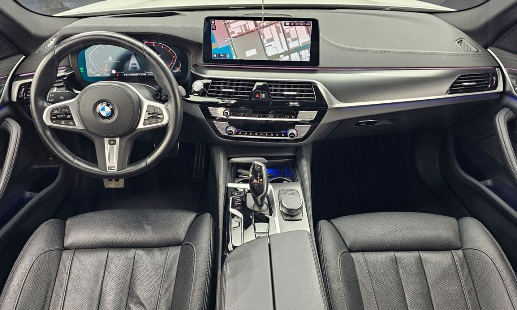 BMW 5-Series 520i M Sport, 2023