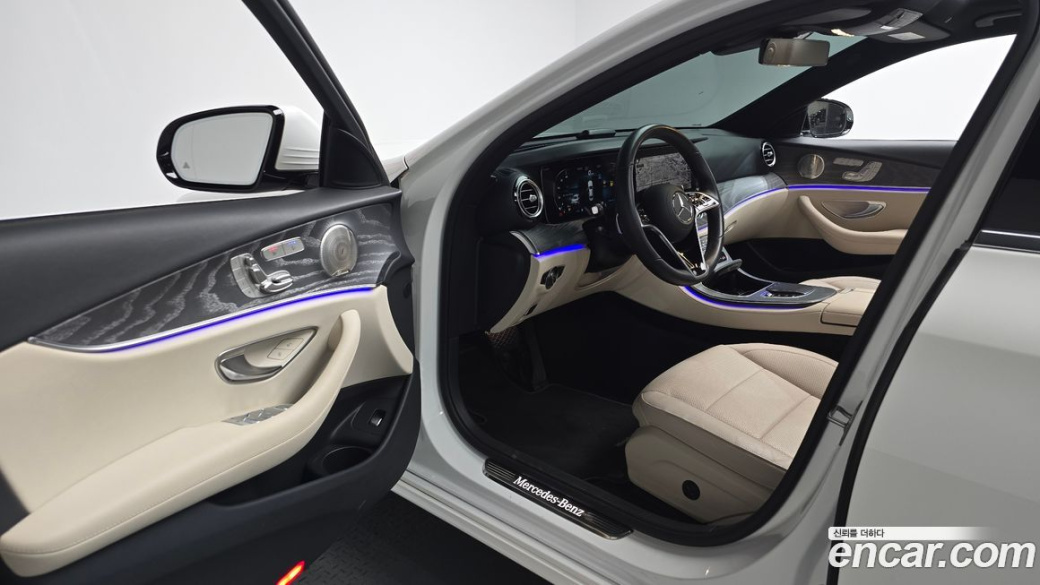 Mercedes-Benz E-Class E350 4MATIC Avantgarde, 2022