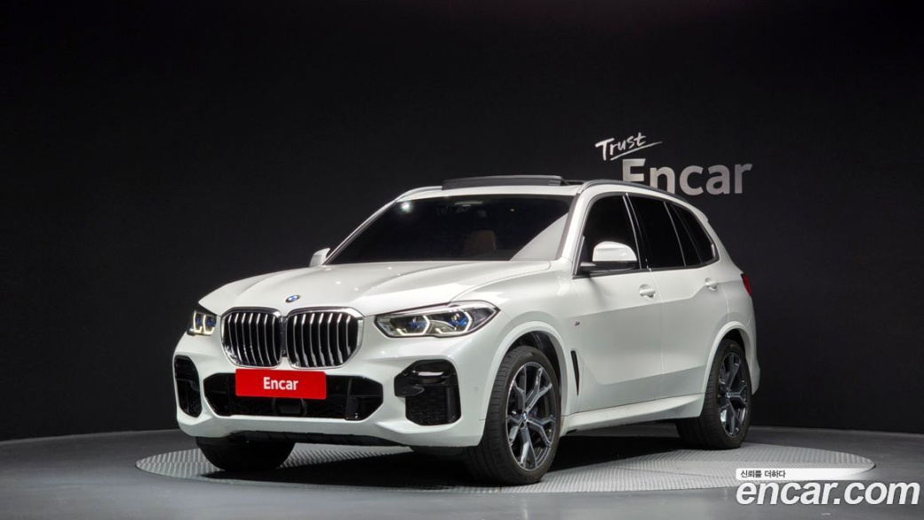 BMW X5 xDrive 40i M Sport, 2022