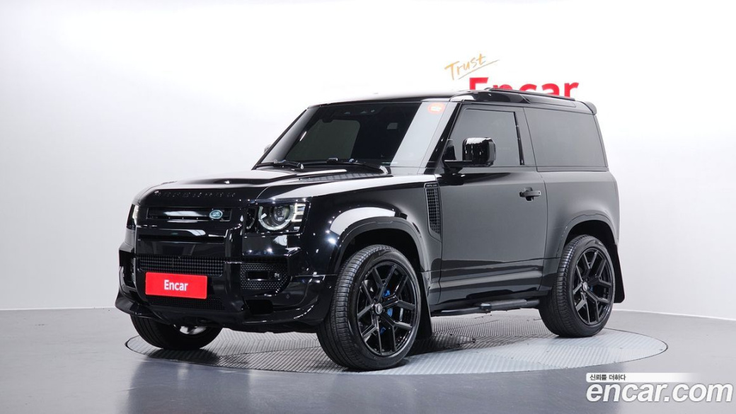 Land Rover Defender 90 D250 SE, 2022