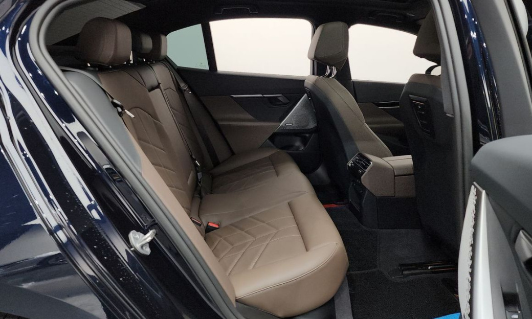 BMW 5-Series 520i M Sport, 2024