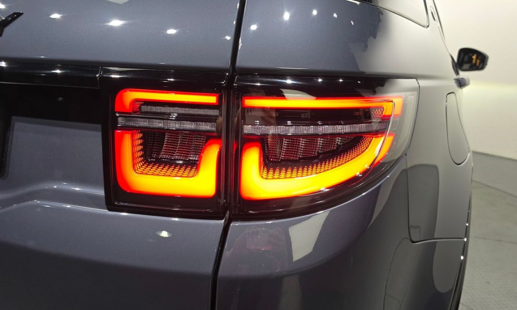 Land Rover Discovery Sport P250 Dynamic SE, 2025