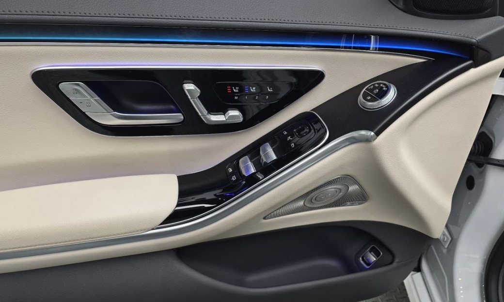 Mercedes-Benz S-Class S450 d 4MATIC, 2024