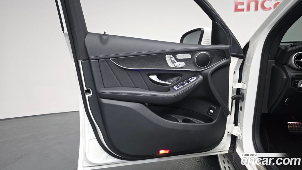 Mercedes-Benz GLC-Class GCL300 4MATIC Coupe, 2023
