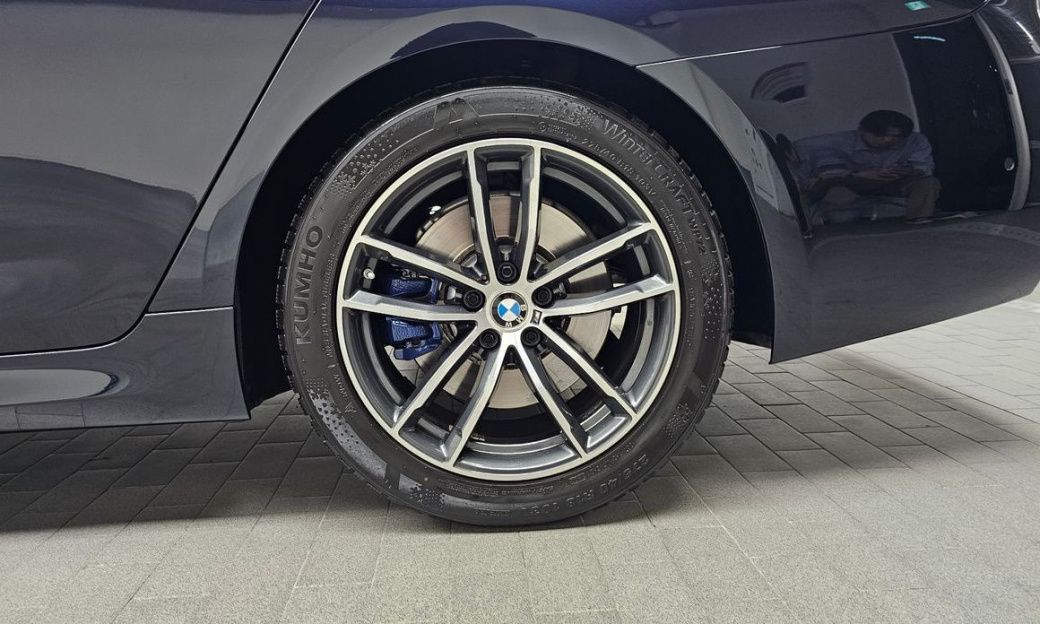 BMW 5-Series 520i M Sport, 2022