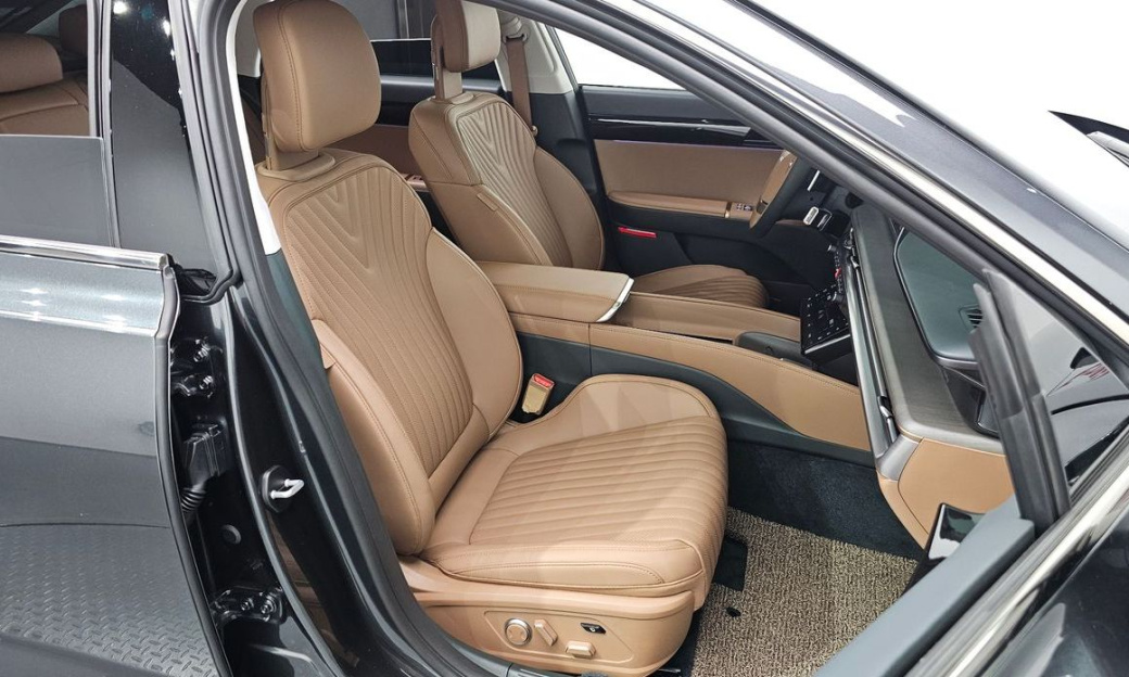 Hyundai Grandeur 2,5 Gasoline 2WD, 2025
