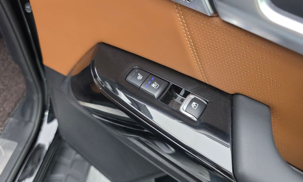 Kia Mohave Diesel 3.0 4WD 6-Seater, 2022