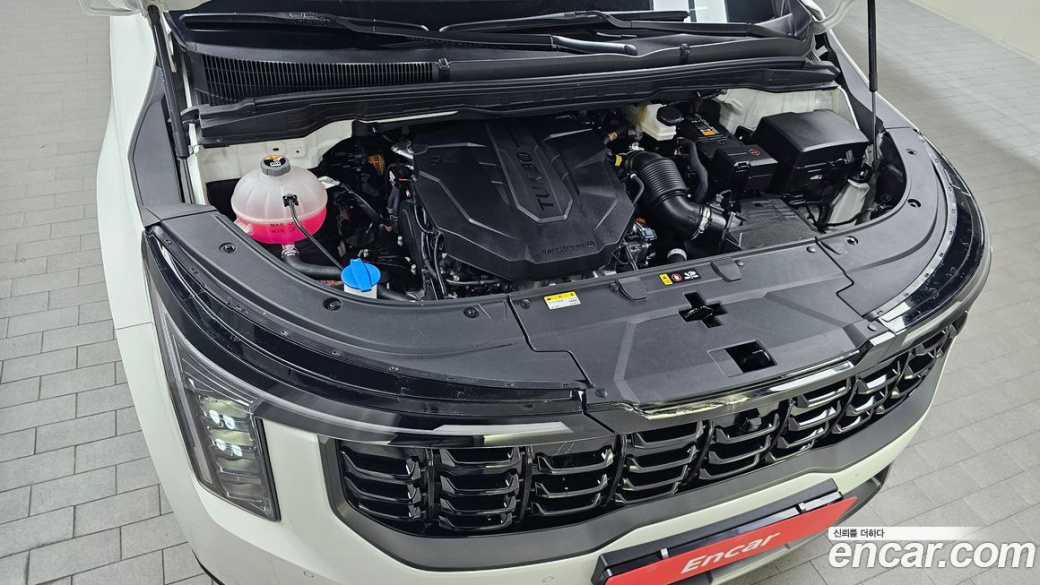 Kia Carnival 7-Seater Gravity, 2025