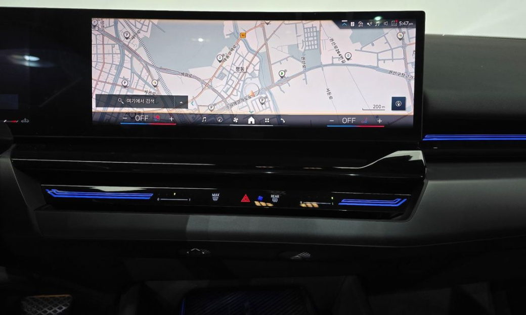 BMW 5-Series 520i, 2024
