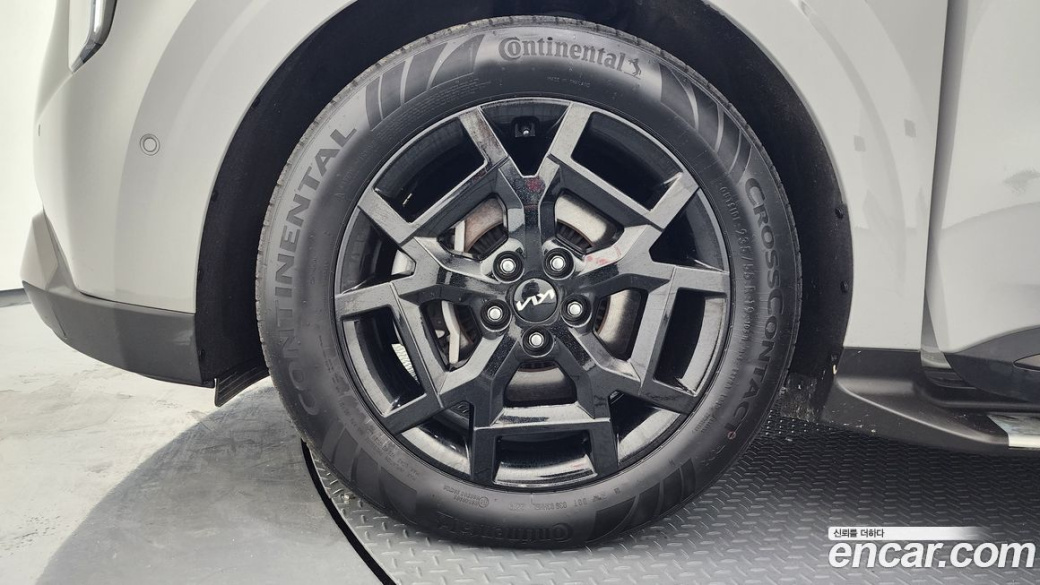 Kia Carnival 7-Seater Gravity, 2025