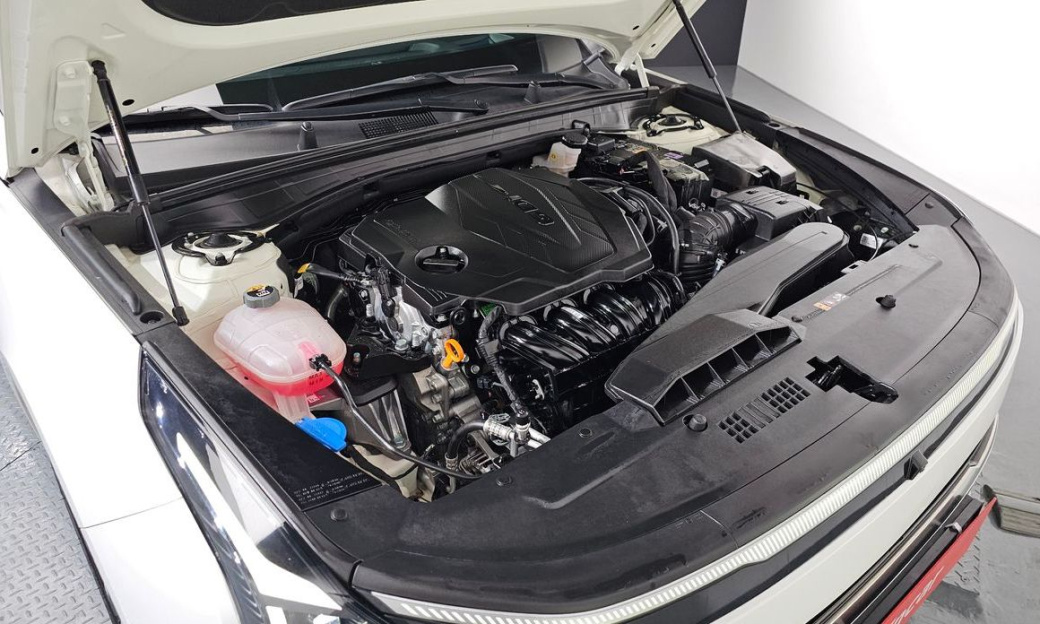 Kia K8 2.5 Gasoline 2WD, 2025