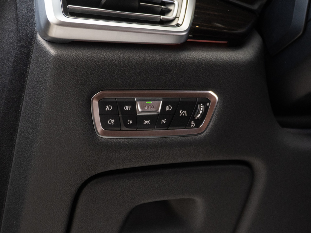 BMW X5 xDrive50i, 2019