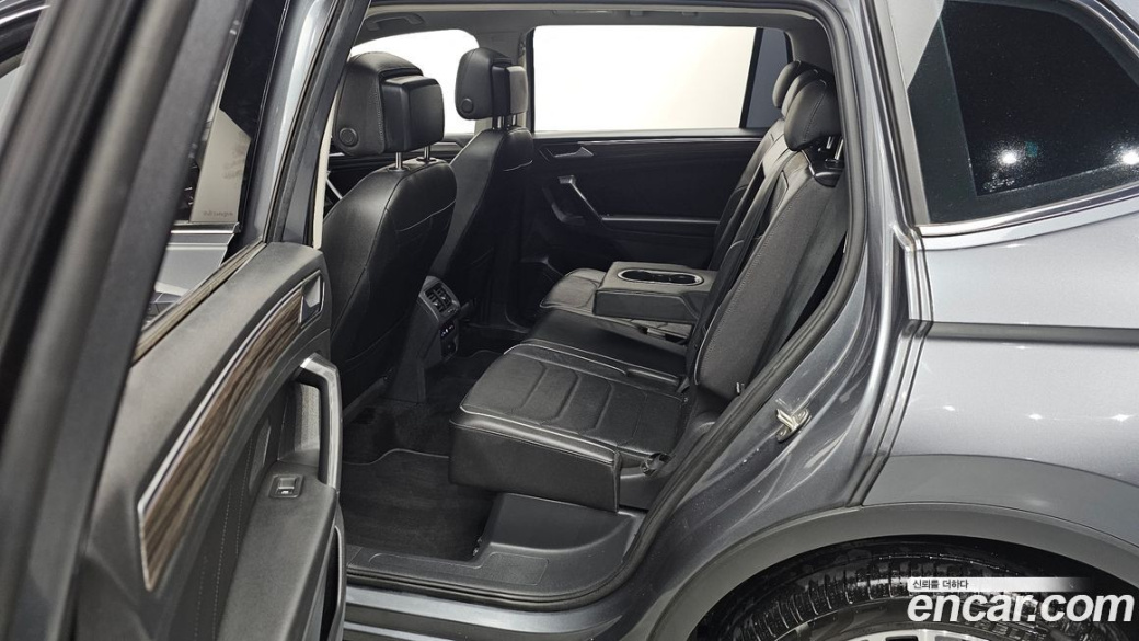 Volkswagen Tiguan 2.0 TSI Prestige, 2023