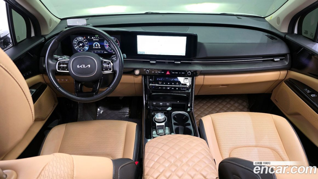 Kia Carnival 7-Seater Signature, 2022