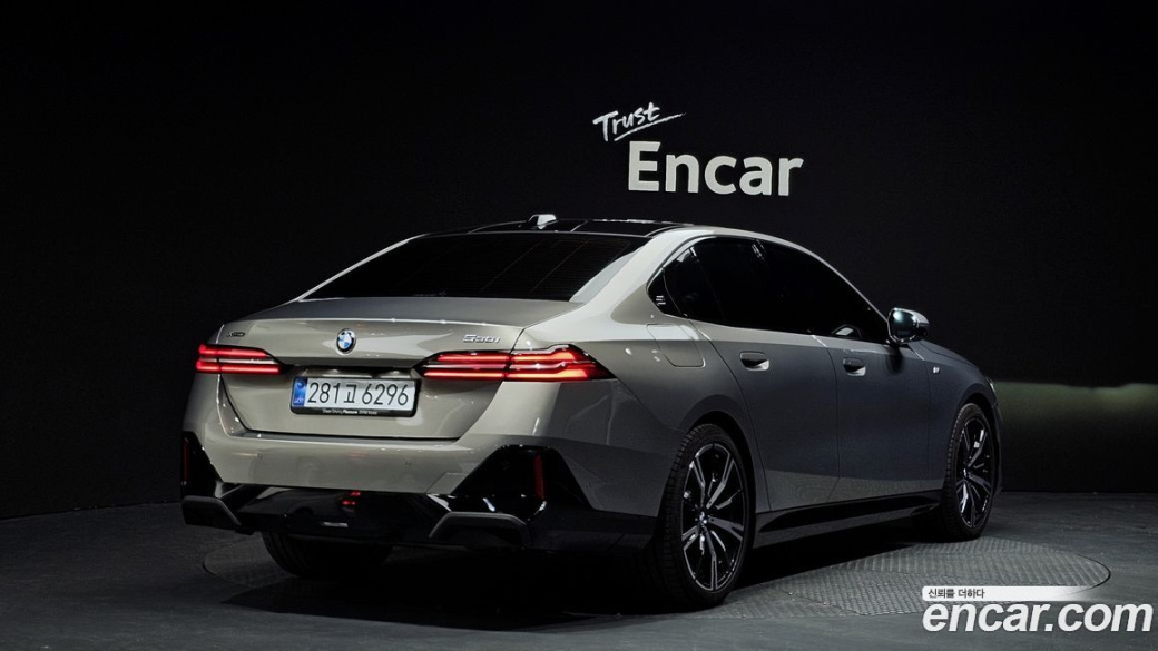 BMW 5-Series 530i xDrive M Sport, 2025