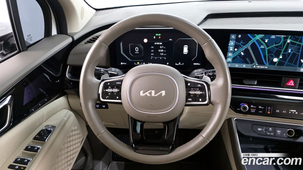 Kia Carnival 7-Seater Signature, 2024