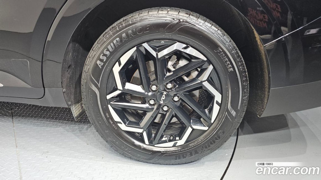 Kia Carnival 9-Seater Noblesse, 2025
