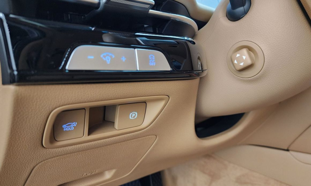 Genesis G80 Gasoline 2.5 Turbo 2WD, 2026