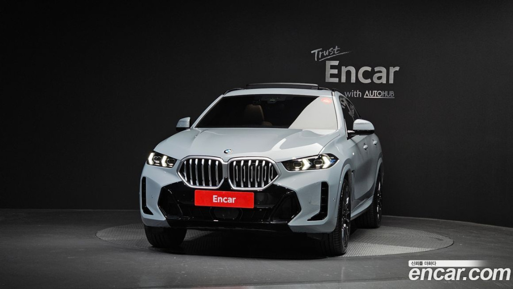 BMW X6 xDrive40i M Sport, 2025
