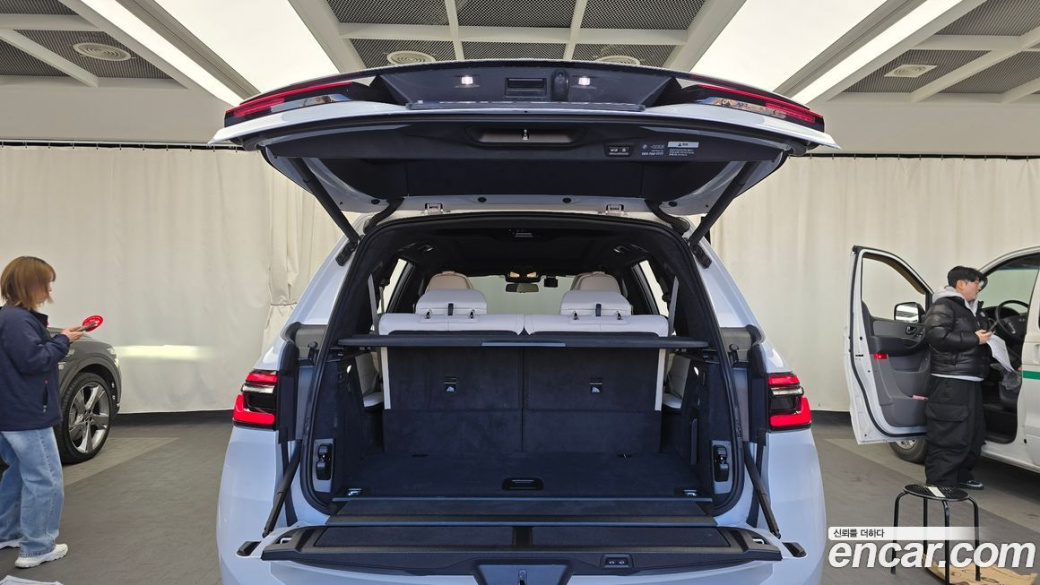 BMW X7 xDrive 40d Design Pure Excellence 6-Seater, 2023