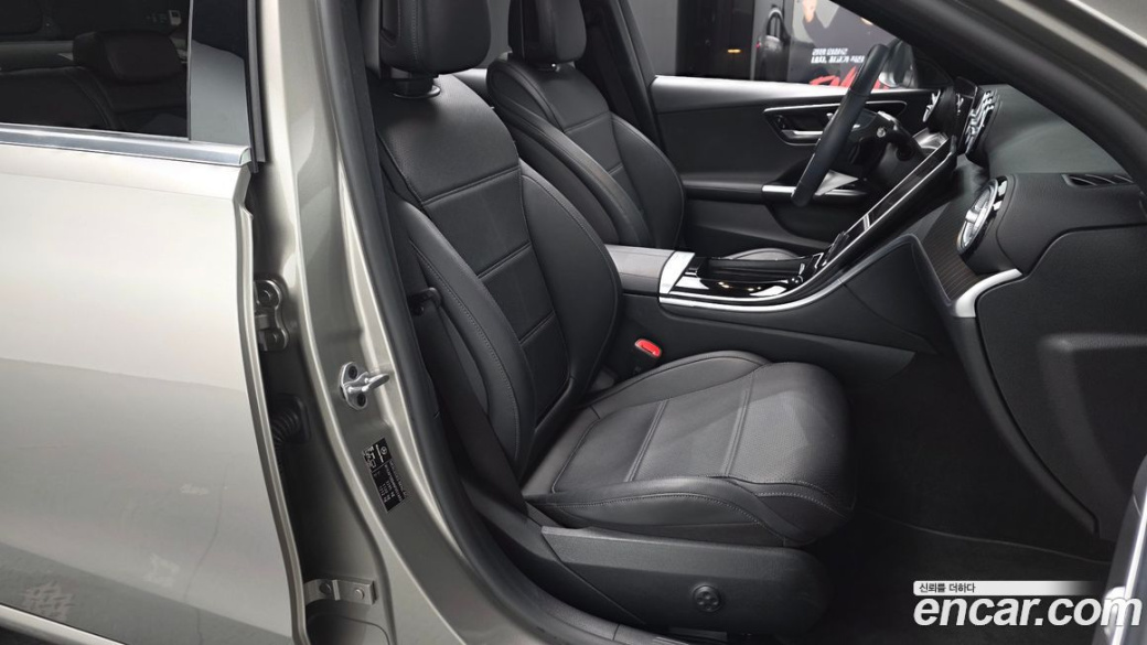 Mercedes-Benz C-Class C200 4MATIC Avantgarde, 2022