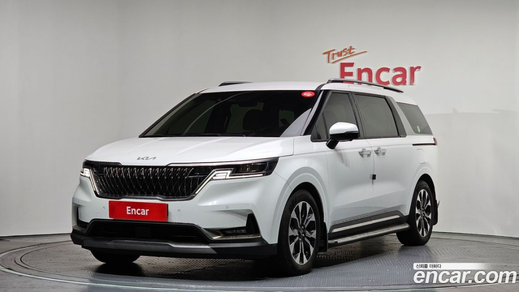 Kia Carnival 9-Seater Signature, 2023