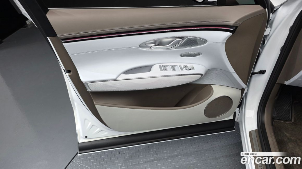 Genesis GV70 2.5T Gasoline 2WD, 2025